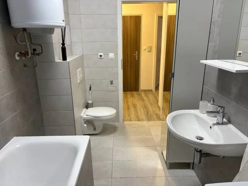 Moderný 2-izbový byt na prenájom - GreenVillage Dunajská Lužná – foto 7
