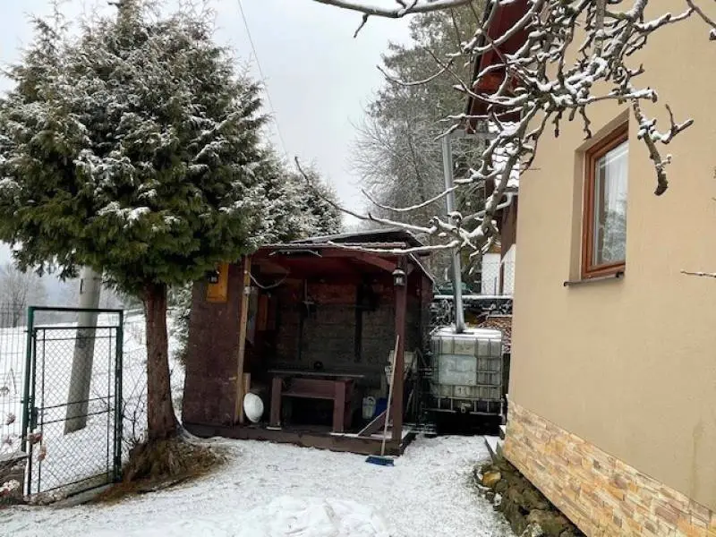 Konečne Krásna nová voňavá chatka v Brezne-Padličkovo – foto 5