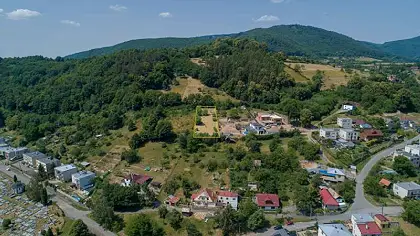 Pozemok na výstavbu rodinného domu v Novej Bani, okres Žarnovica