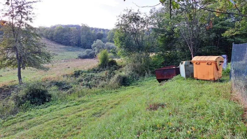 Slnečný pozemok v obci Lúčky pri Kremnici o výmere 848 m² – foto 7