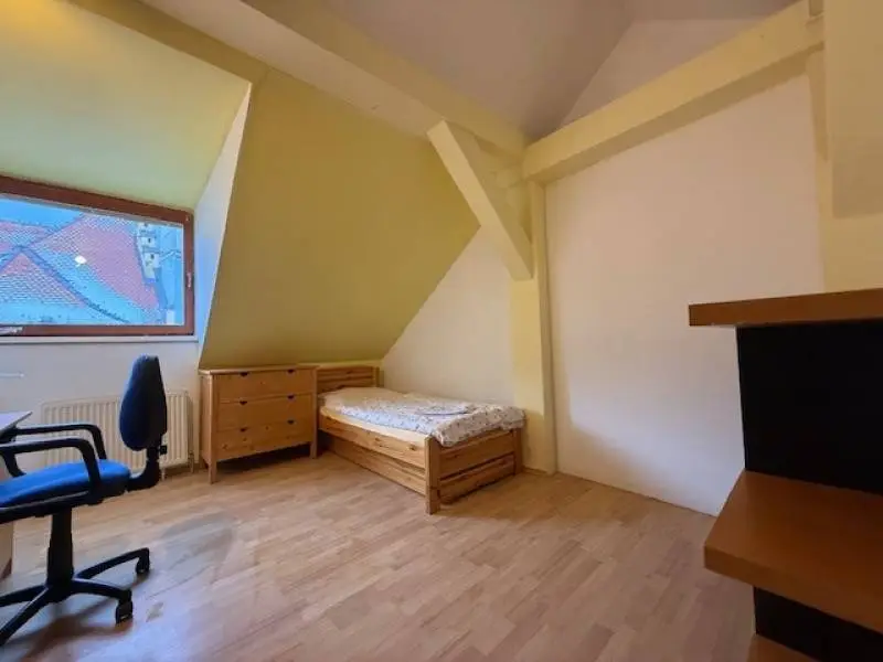 Prenájom 4-izb. Byt – Centrum Bratislava – 4 Samostatné izby – foto 15