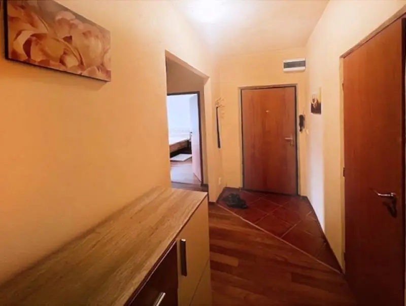 Na prenájom 4-izbový slnečný byt na ulici Pokroku - Terasa. – foto 8