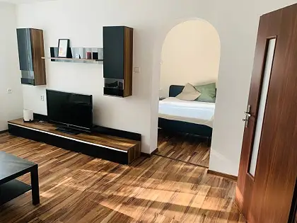 Na prenájom, 2-izbový byt, Levice