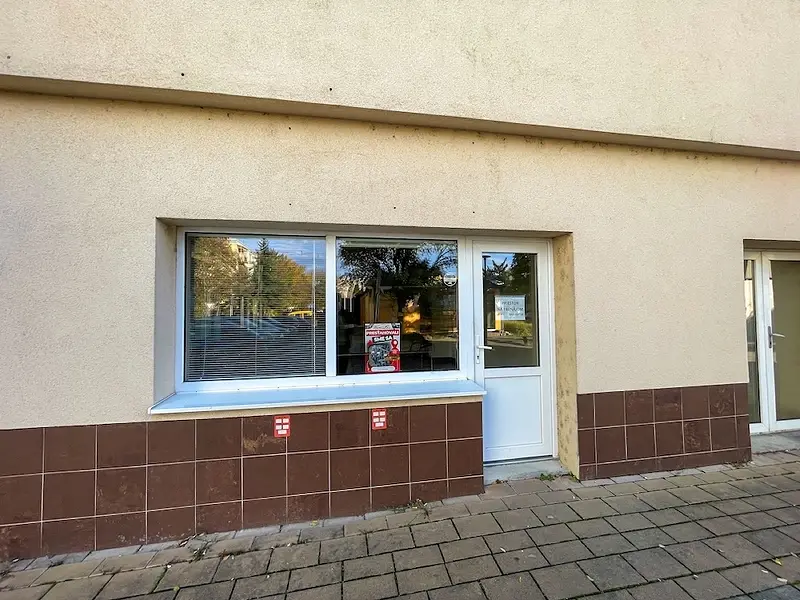 Podnikateľský priestor v centre mesta na prenájom, Vráble – foto 6