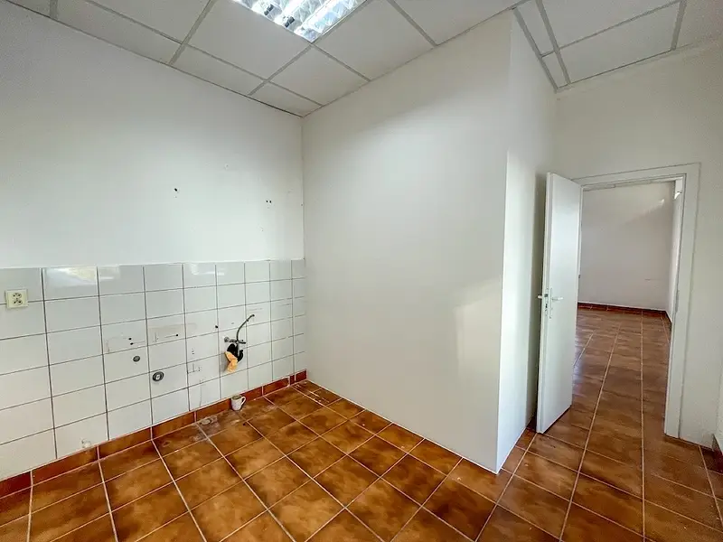 Podnikateľský priestor v centre mesta na prenájom, Vráble – foto 8