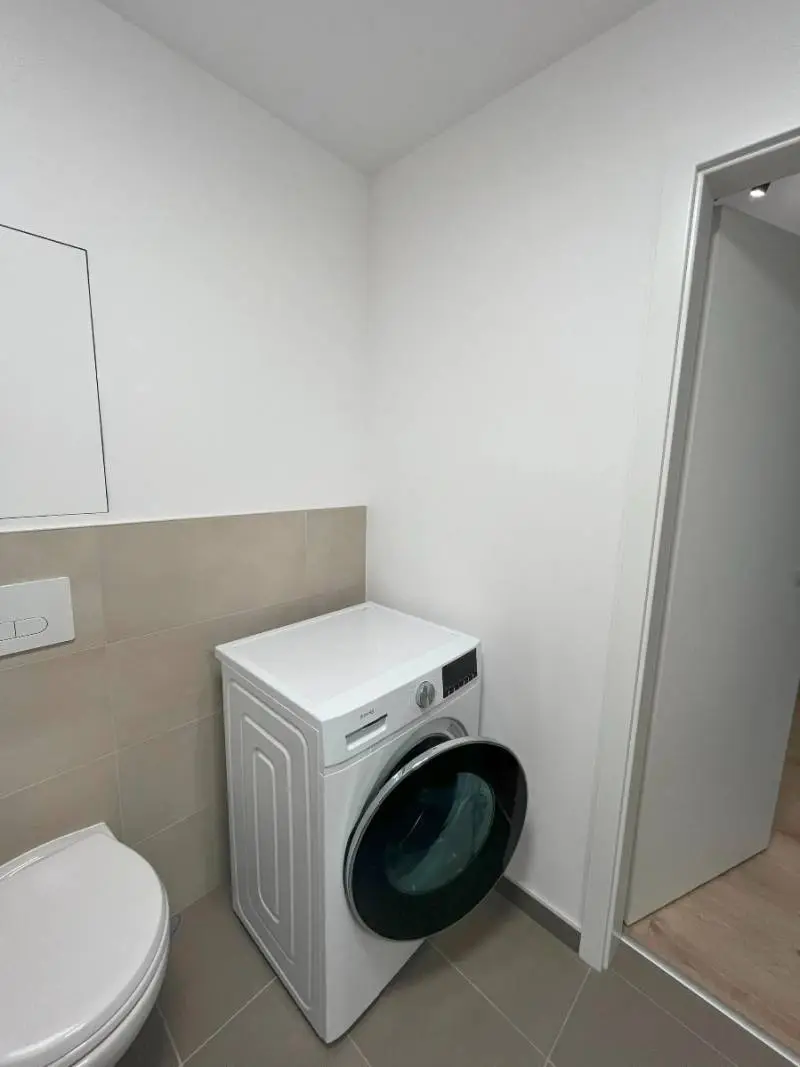 Na prenájom: štýlový 2-izbový byt s balkónom, garážou a kobkou – Ovočné SADY – foto 11