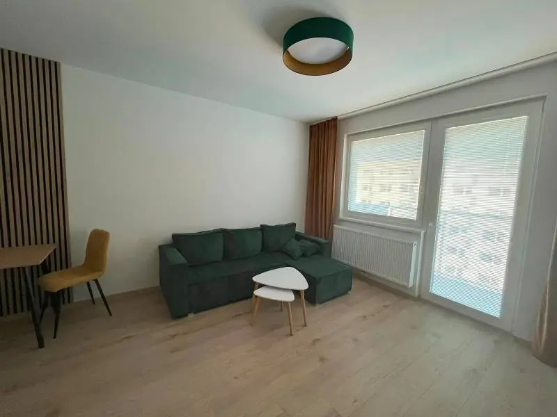 Na prenájom: štýlový 2-izbový byt s balkónom, garážou a kobkou – Ovočné SADY – foto 2