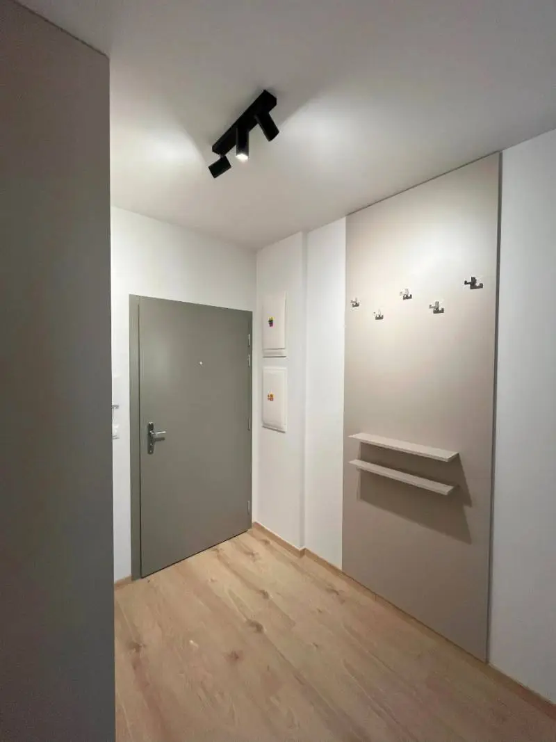 Na prenájom: štýlový 2-izbový byt s balkónom, garážou a kobkou – Ovočné SADY – foto 8