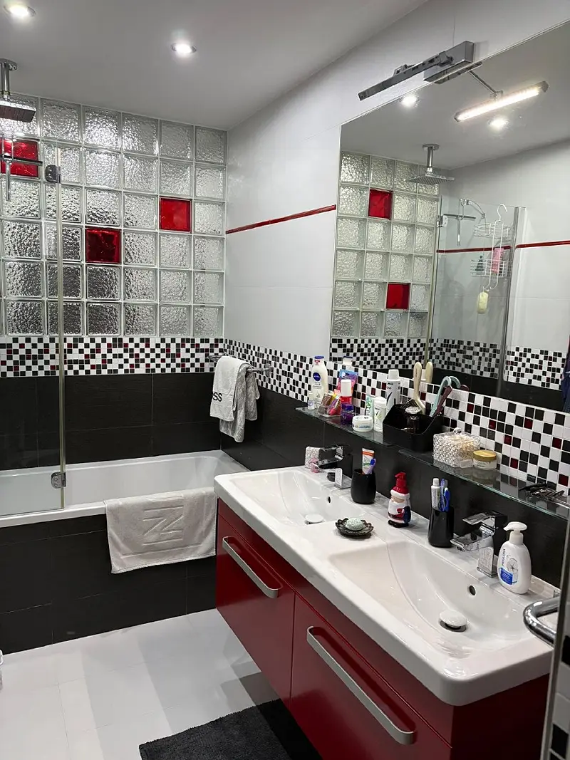 Veľký luxusný deväť izbový rodinný dom s veľkým pozemkom v Preseľanoch – foto 14