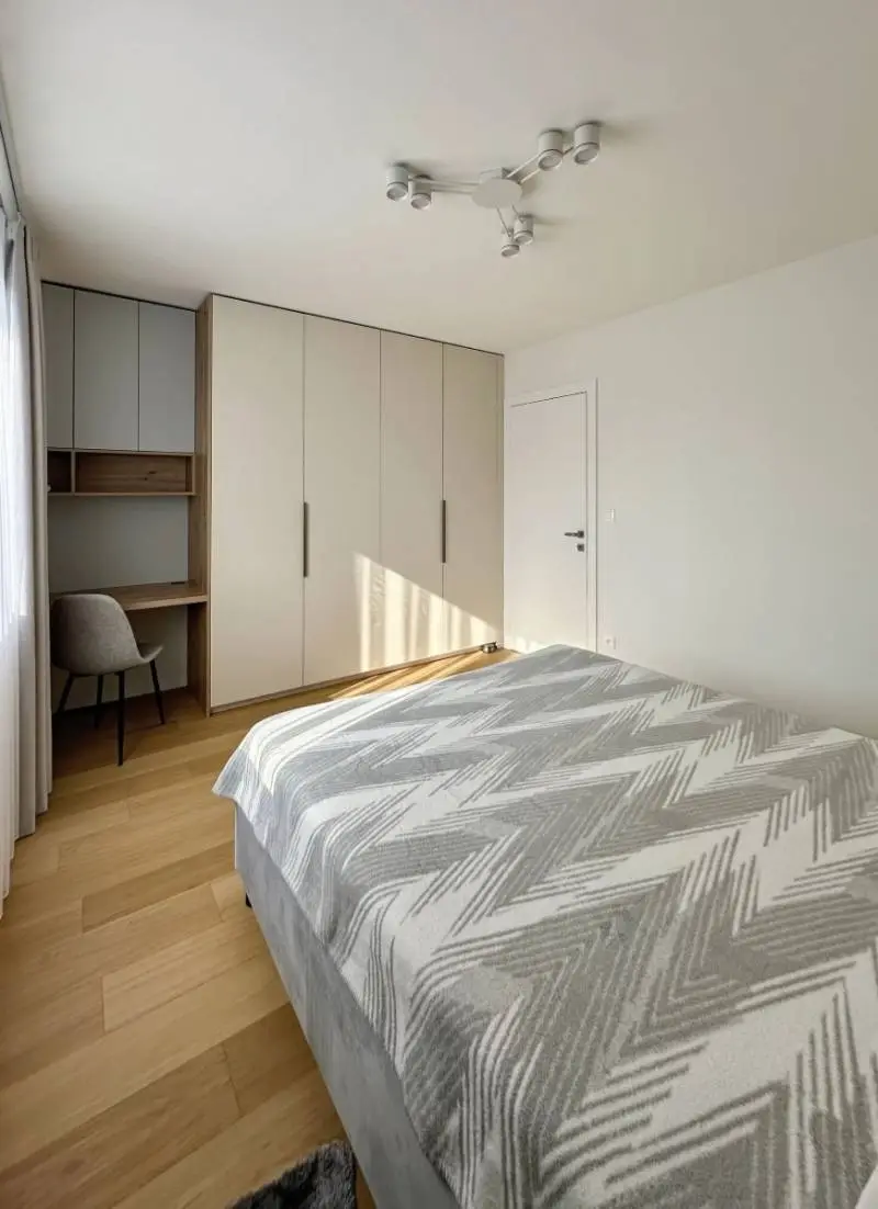 Luxusné bývanie v srdci Ružinova – Úplne nový 2-izbový byt s balkónom a garážou, hľadáte štýlové – foto 8