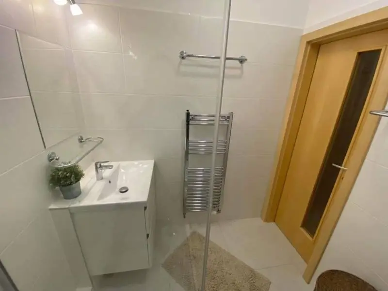 Bratislava IV - Dúbravka >>> Prenájom príjemného veľkometrážneho 3 izbového bytu s loggiou – foto 14