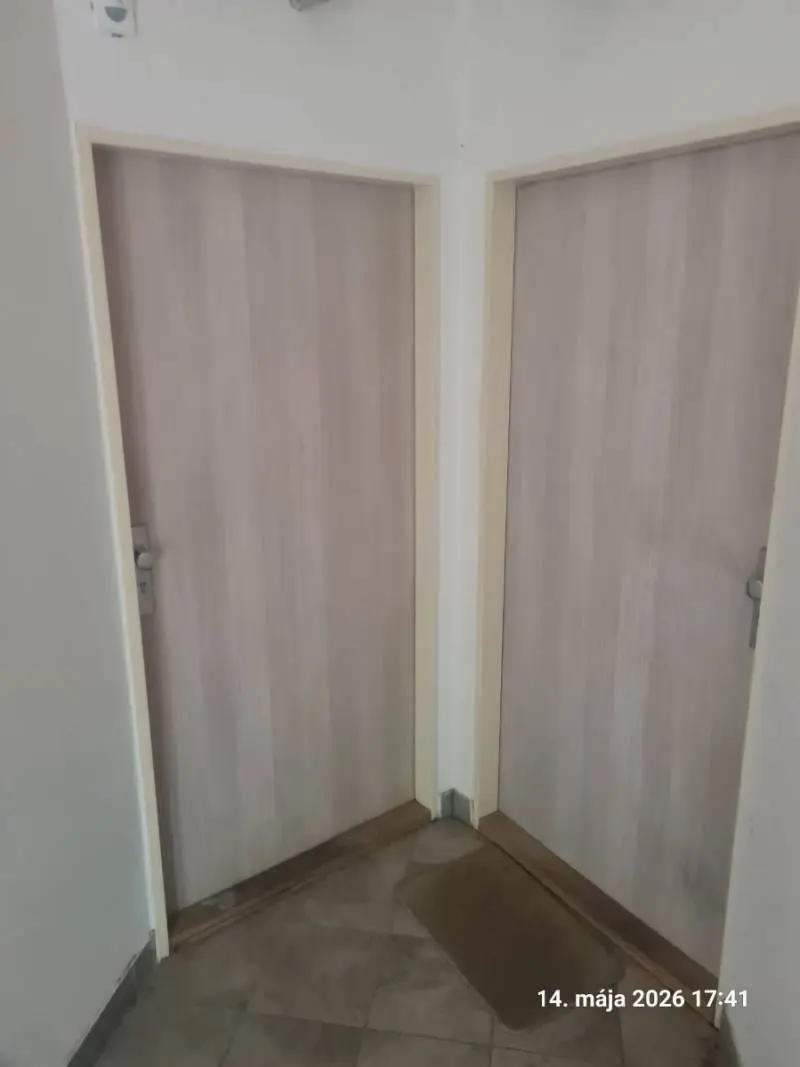 Prenájom 2,5-izbový mezonet s dvorom, zariadený, vlastné kúrenie, 750 € s energiami – foto 4
