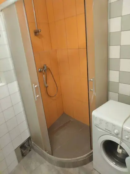 Štúdio 42m² s Kuchyňou a kúpeľňou, klíma, energie+internet v cene, Pezinok SNP