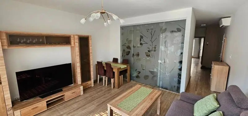 Exkluzívne na prenájom – Štýlový 2-izbový byt s garážou a loggiou v TOP lokalite račianske MÝTO – foto 4