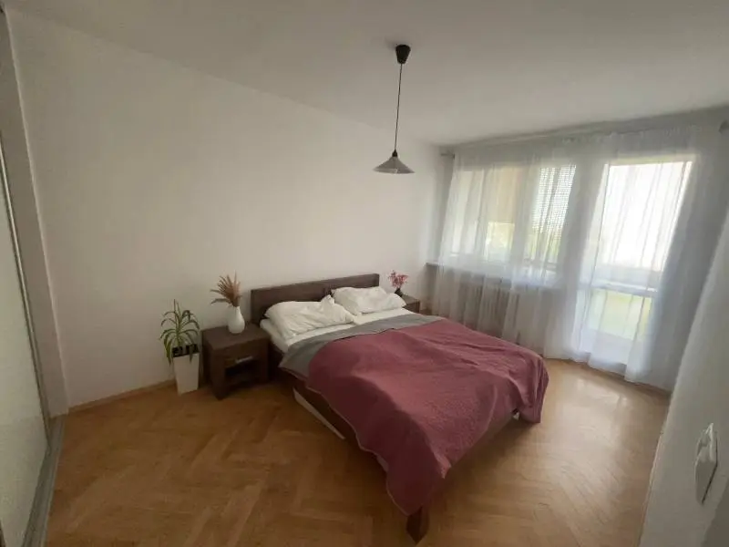 Moderný 2,5-izbový byt s klimatizáciou, loggiou a Krásnym výhľadom – NOVÉ mesto / sibírska – foto 4