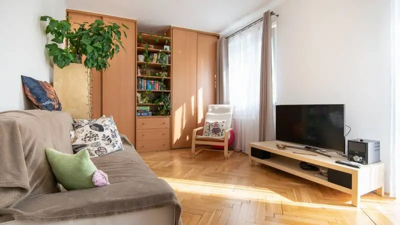 Voľné podľa dohody. Štýlový a slnečný 2-izbový byt s balkónom – Kramáre – foto 3
