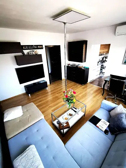 Štýlový 2-izbový byt s garážou a klimatizáciou – Ružinov, Mierová ulica, moderné