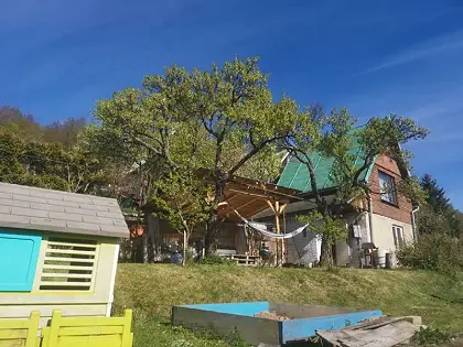 Záhradná chatka s Krásnymi výhľadmi