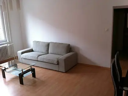 Priestranný 2-izbový byt s loggiou v srdci Ružinova – Medzilaborecká ulica Ponúkame na prenájom
