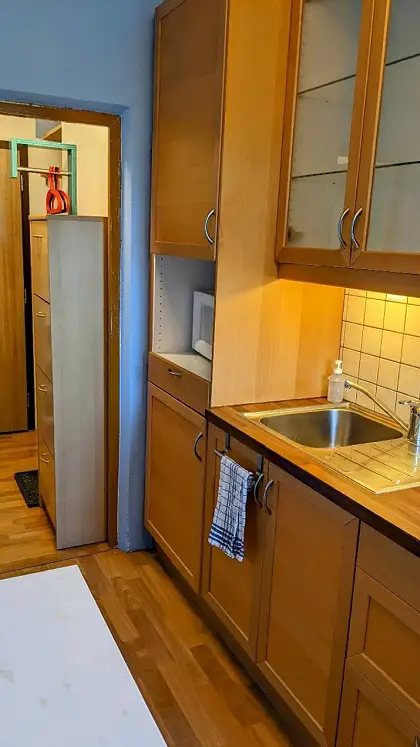 Prenájom 1,5-izbového bytu v Ružinove – Ostredky (ostredková ul.) Ponúkame na dlhodobý prenájom