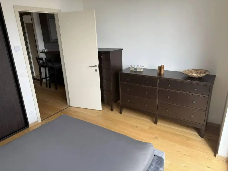 Staré mesto – Vydrica, luxusný 2-izbový byt, novostavba, výhľad na dunaj, lodžia – foto 7