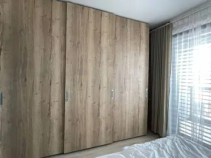 Prenájom, moderný 2-izbový byt s parkovaním v centre Bratislavy, Mýtna ulica