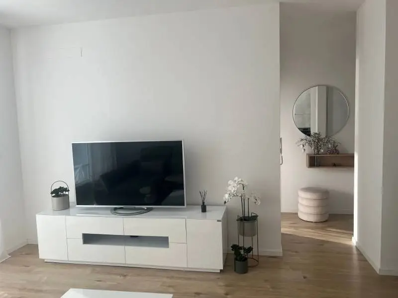 Slnečnice – Viladomy, Fialová ulica, moderný 2-izbový byt, 9 m² terasa, novostavba – foto 6