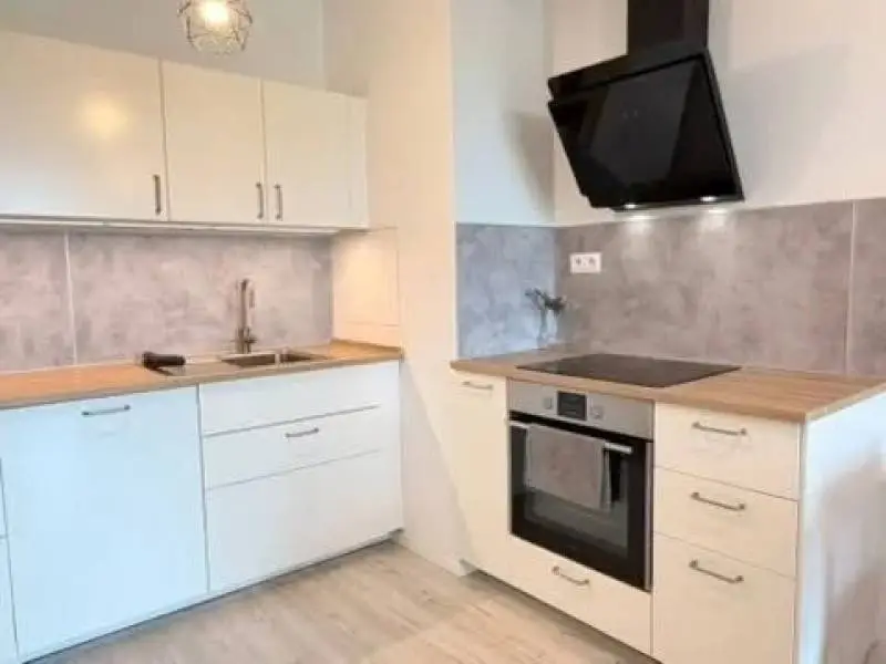 Na prenájom moderný 2-izbový byt s garážovým státím – Slnečnice – foto 2