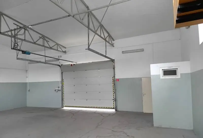 Predaj - Polyfunkčný objekt / areál - Necpalská cesta 34 e – Prievidza – foto 19