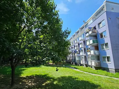 Prenajmem 1 izbovy byt zariadeny, s balkonom (47 m²) v Ruzinove v zelenom parku