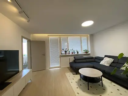 Kompletne prerobený a zariadený 3i byt Šafárikova, JUH