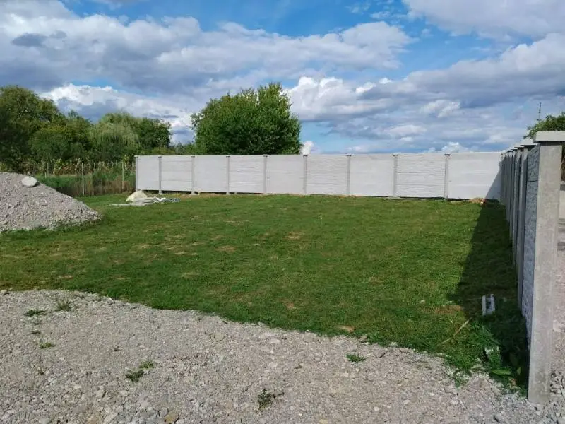 Stavebný pozemok pripravený na stavbu – foto 3
