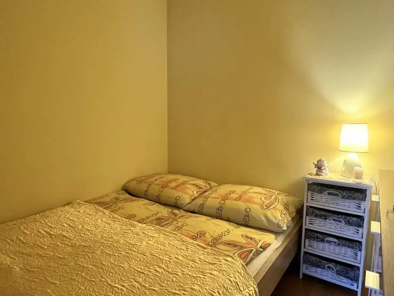 Na predaj zariadený 1,5i byt s parkovaním a terasou na ul. – foto 10