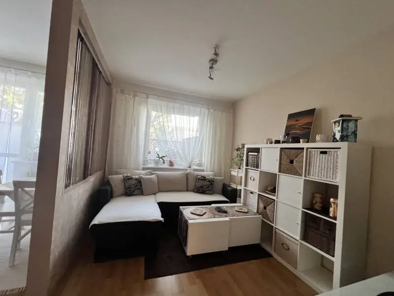 Na predaj zariadený 1,5i byt s parkovaním a terasou na ul. – foto 7