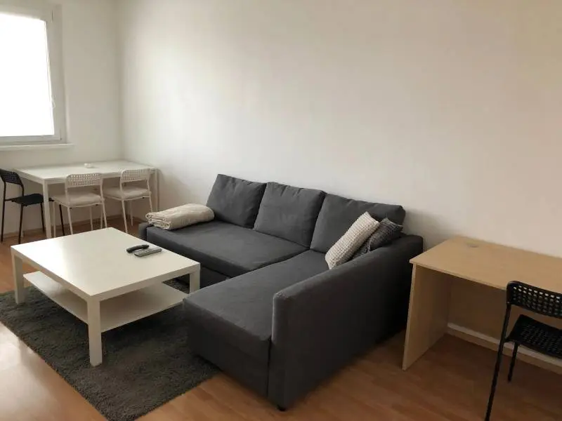 Prenájom – Priestranný 2-izbový byt, námestie hraničiarov – Petržalka, námestie hraničiarov – foto 3