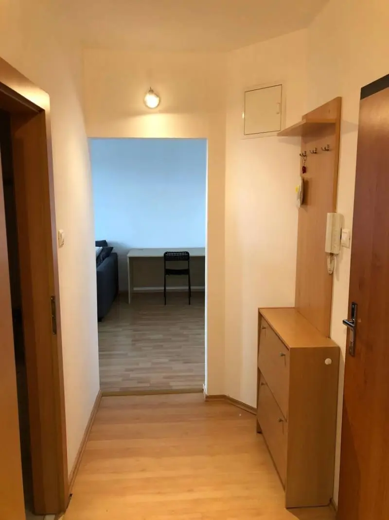 Prenájom – Priestranný 2-izbový byt, námestie hraničiarov – Petržalka, námestie hraničiarov – foto 8