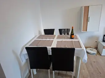 Prenájom 3 izbového bytu s vlastnou záhradou – foto 3