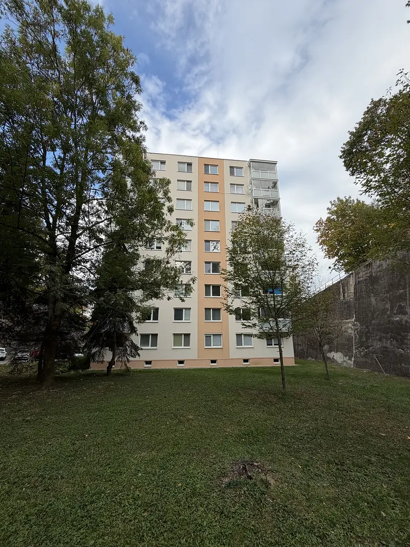 Trenčín - 3 Izbový byt horný šianec – foto 5