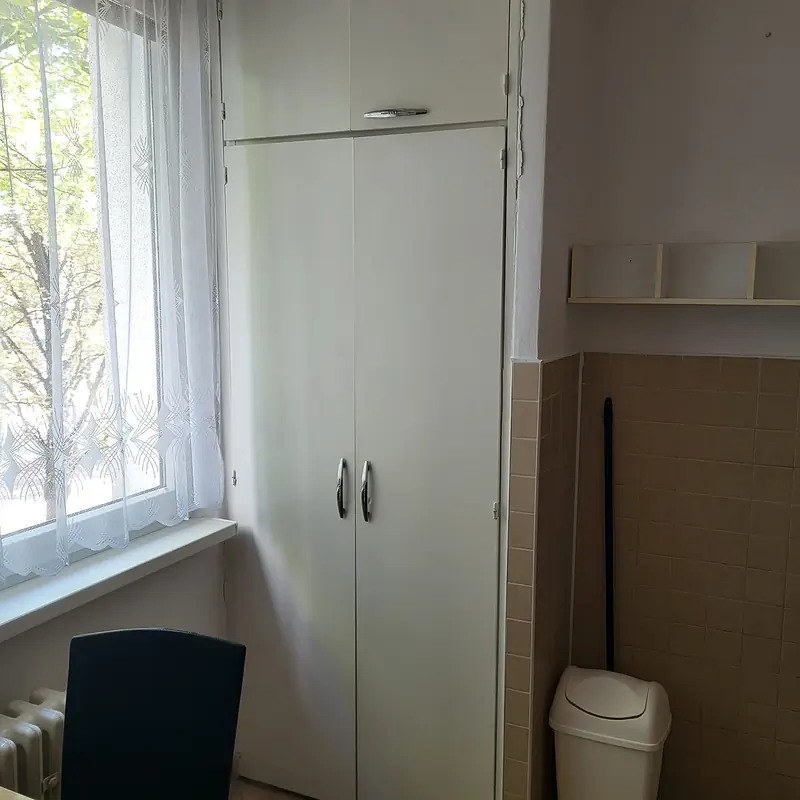 Prenájom, 1-izbový byt – Hanulova ulica, Bratislava-Dúbravka, výhradne pre 1 osobu 38 m² – foto 9