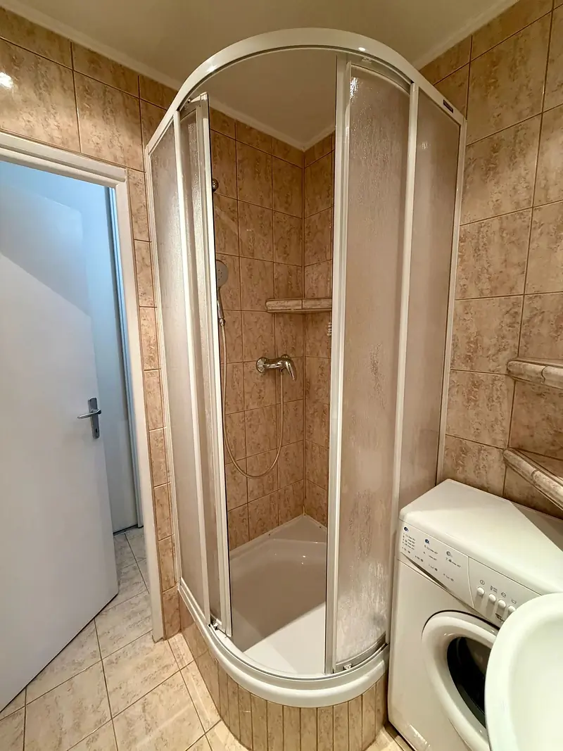 Karlova ves – Karloveská, 1-izbový byt, 34 m², výhradne pre 1 osobu, Výborná MHD 34 m² – foto 2
