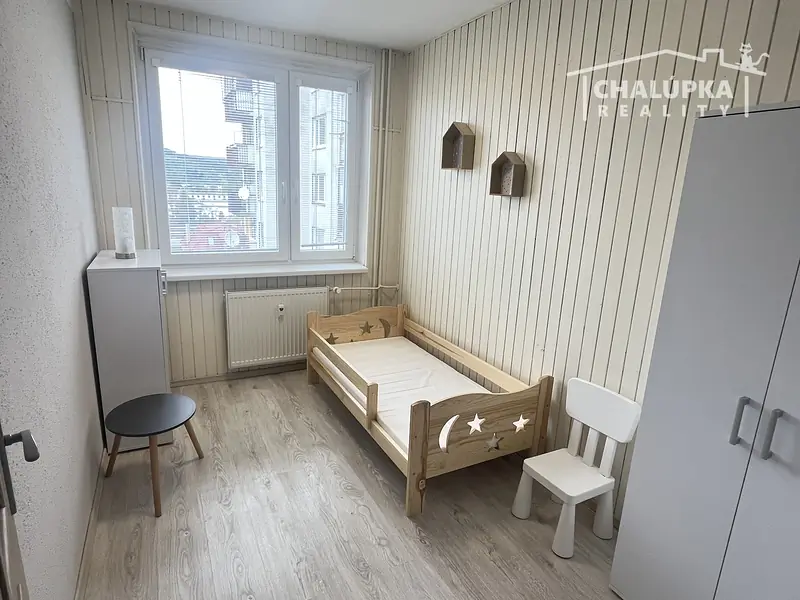 Prenájom 3-izbového bytu na ulici Jána Hollého v Trenčíne – foto 3