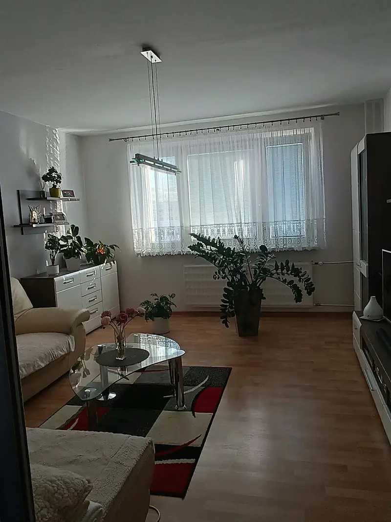 Slnečný 3 izbový byt s loggiou – foto 2