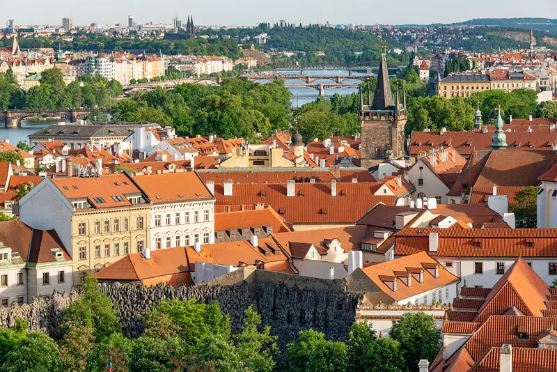 Končí vám fixace hypotéky? Letos refixuje 470 miliard, splátky stoupnou v průměru o 1 900 Kč